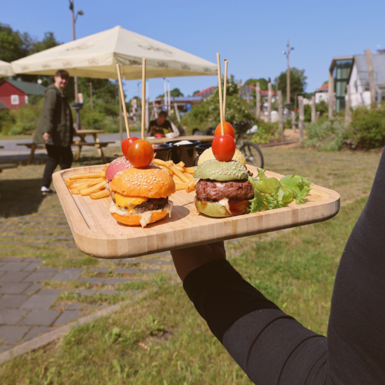 burgerid hiiumaal kärdlas